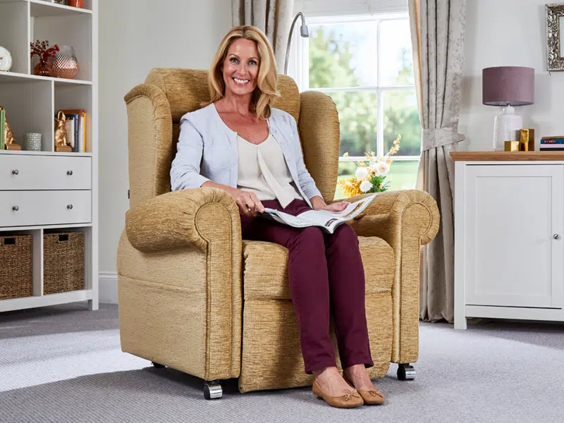 Windsor Plus Riser Recliner Chair