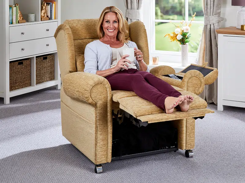 Windsor Plus Riser Recliner Chair