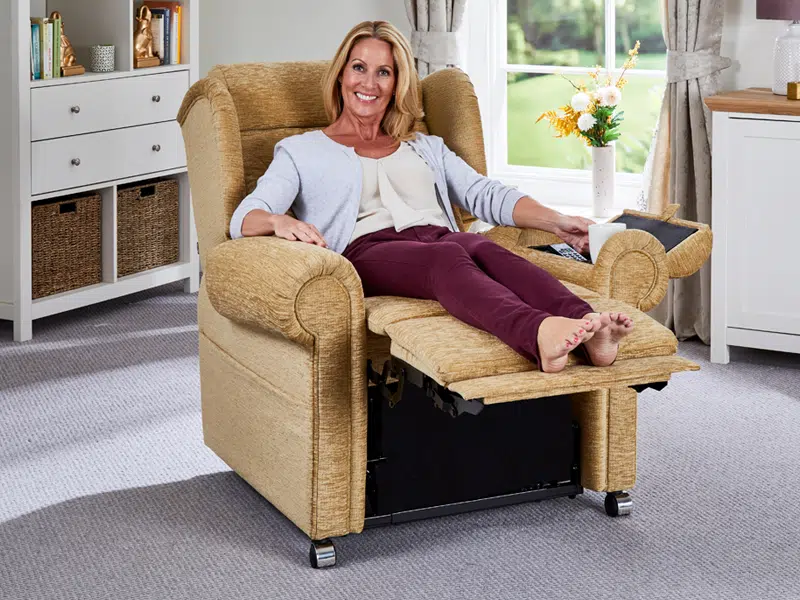 Windsor Plus Riser Recliner Chair