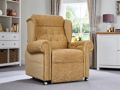 Windsor Plus Riser Recliner Chair